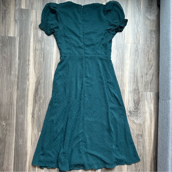 NWOT Lulus Romance Abounds Emerald Swiss Dot Puff Sleeve Midi Dress - Picture 7 of 16